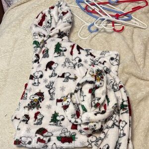 White Hooded bathrobe with Cartoon Print